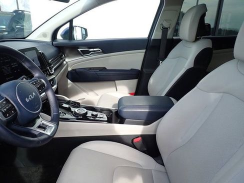 Certified 2025 Kia Sportage EX w/ EX Premium Package image 8