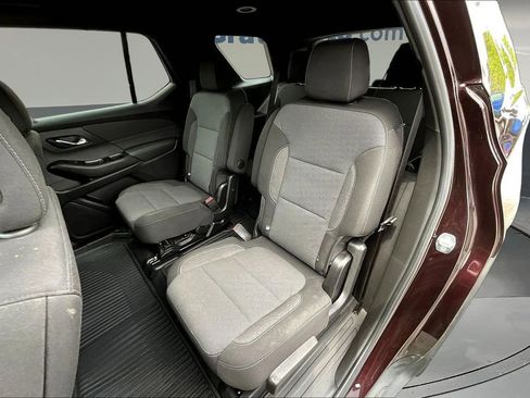 Used 2022 Chevrolet Traverse LT AWD/4WD image 21