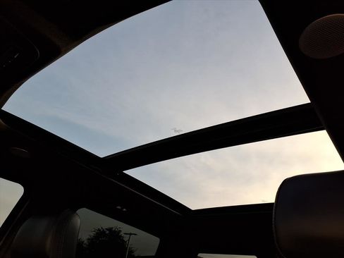 Used 2024 Ford F250 Platinum image 12