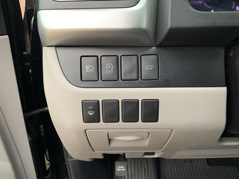 Used 2018 Toyota Highlander XLE image 28