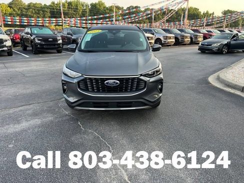 Used 2023 Ford Escape Platinum AWD/4WD image 32