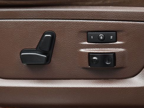 Used 2014 RAM 2500 Longhorn image 9