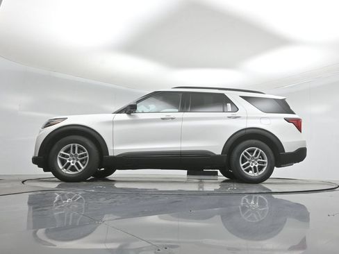 New 2026 Ford Explorer Active AWD/4WD image 7