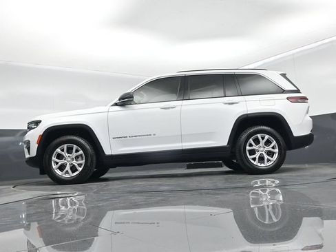 Used 2022 Jeep Grand Cherokee Limited AWD/4WD image 48