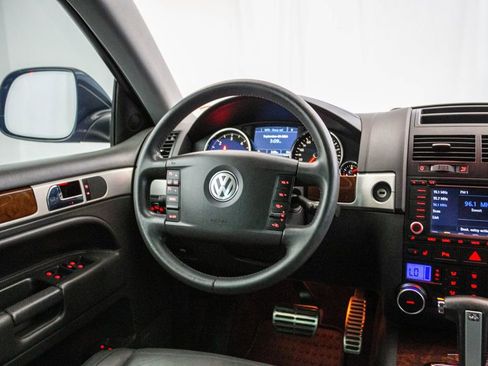 Used 2008 Volkswagen Touareg V10 TDI image 4