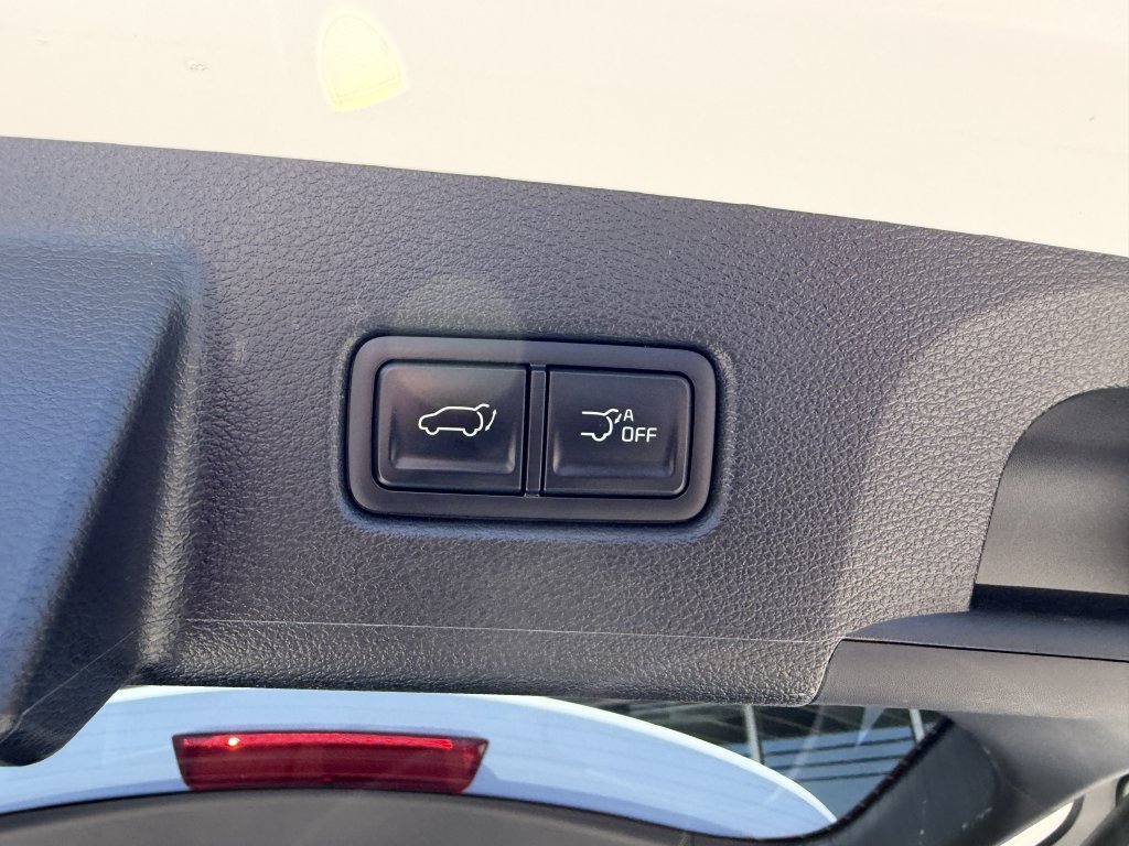 Used 2025 Kia Telluride EX w/ EX Captain's Chair Package FWD image 38