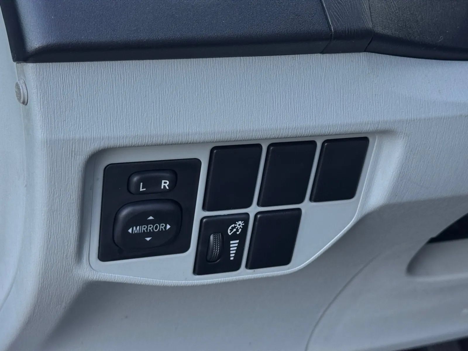 Used 2012 Toyota Prius Three FWD image 22