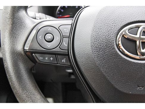 Used 2021 Toyota RAV4 XLE FWD image 15