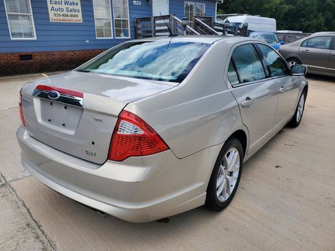 Used 2010 Ford Fusion SEL FWD image 9