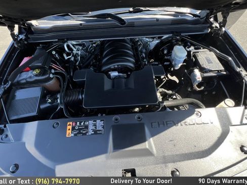 Used 2017 Chevrolet Suburban LT w/ Luxury Package RWD image 14