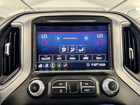 Used 2020 GMC Sierra 2500 SLT w/ SLT Premium Plus Package AWD/4WD image 37