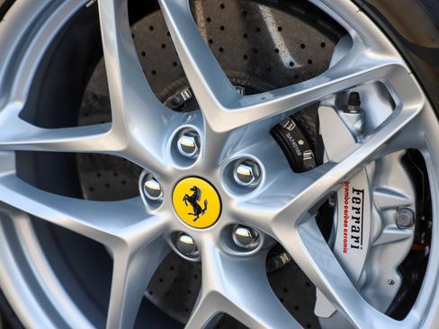Certified 2023 Ferrari Roma RWD image 22
