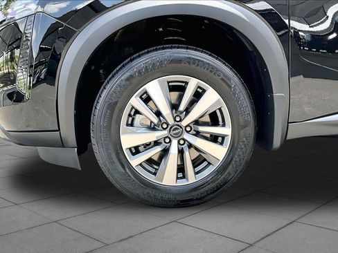 New 2026 Nissan Pathfinder SL FWD image 11