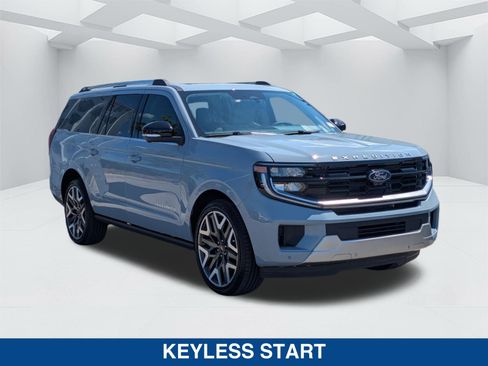 New 2026 Ford Expedition Max Platinum w/ Platinum Ultimate Package AWD/4WD image 3