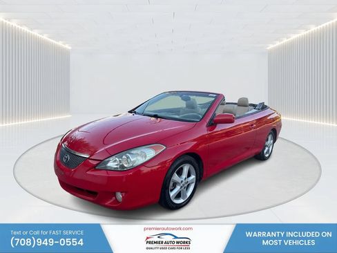Used 2005 Toyota Solara SLE FWD image 1
