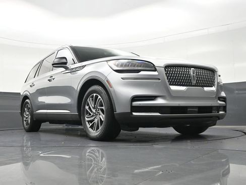 Used 2021 Lincoln Aviator 2WD image 30