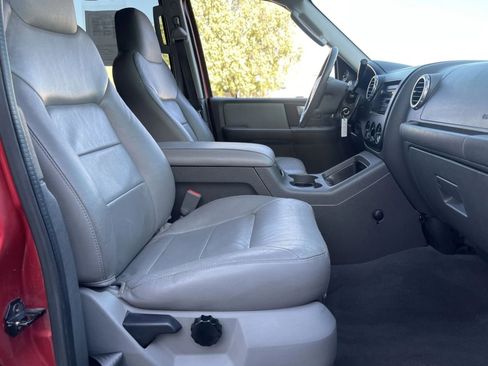 Used 2003 Ford Expedition XLT image 20