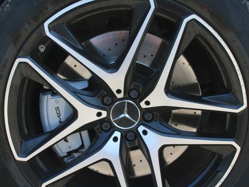 Used 2024 Mercedes-Benz GLE 53 AMG 4MATIC image 17