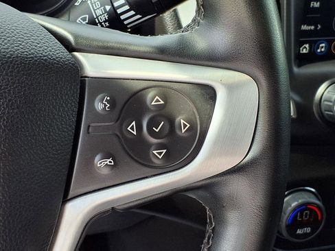 Used 2023 GMC Terrain SLT w/ Elevation Edition image 18