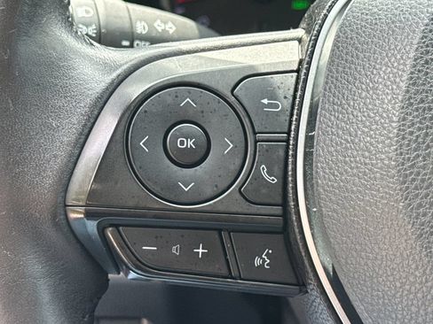 Used 2019 Toyota RAV4 XLE Premium AWD/4WD image 35