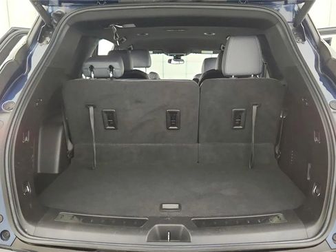 Used 2023 Buick Enclave Essence image 16