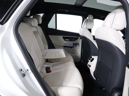 Used 2026 Mercedes-Benz GLC 300 4MATIC image 57