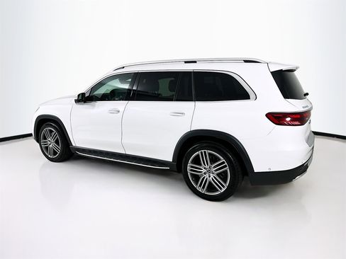 Used 2026 Mercedes-Benz GLS 450 4MATIC image 6