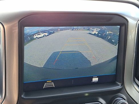 Used 2022 Chevrolet Silverado 1500 LT Trail Boss w/ Bed Protection Package image 15