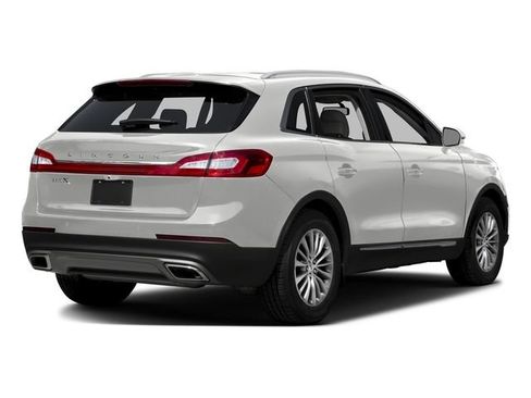 Used 2016 Lincoln MKX Select AWD/4WD image 3