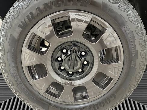 Certified 2026 GMC Hummer EV 3X w/ Carbon Fiber Edition Package AWD/4WD image 9