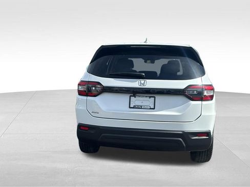 Used 2023 Honda Pilot LX image 6