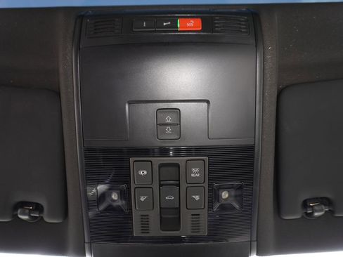 Used 2023 Volkswagen Tiguan SE R-Line FWD image 20