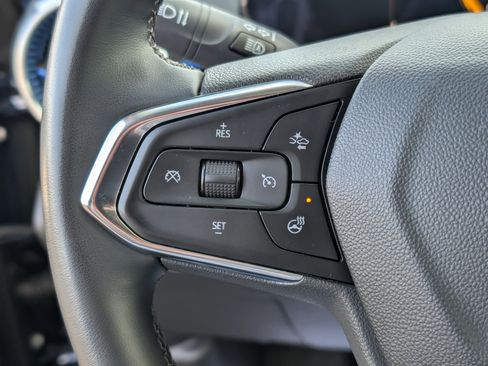 Certified 2024 Chevrolet Trax LT w/ Driver Confidence Package image 6