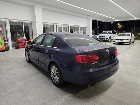 Used 2012 Volkswagen Jetta SEL image 4
