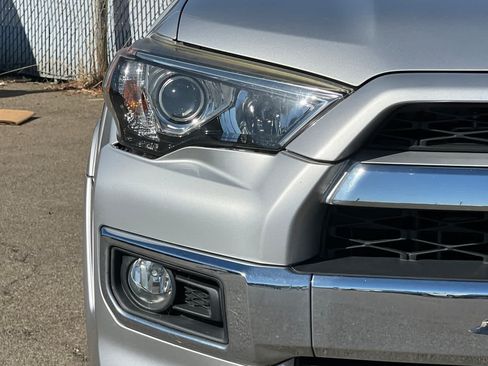 Used 2016 Toyota 4Runner Limited AWD/4WD image 17
