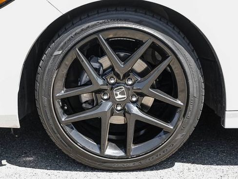 Used 2022 Honda Civic Sport image 11