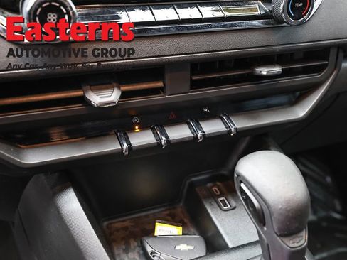 Used 2023 Chevrolet Colorado W/T RWD image 20