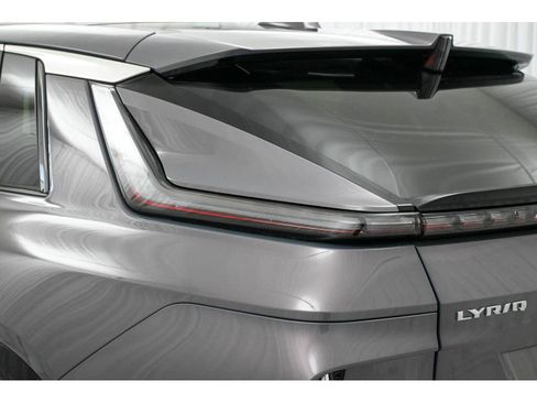 New 2026 Cadillac Lyriq Luxury image 10