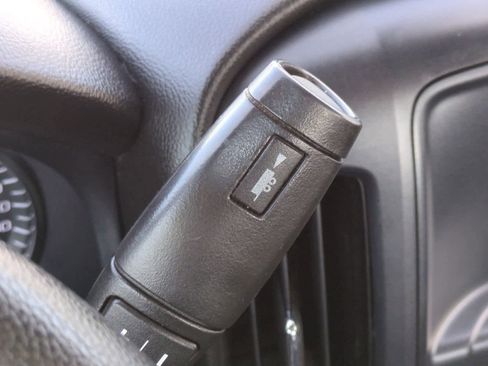 Used 2018 Chevrolet Silverado 1500 W/T w/ Trailering Package image 31