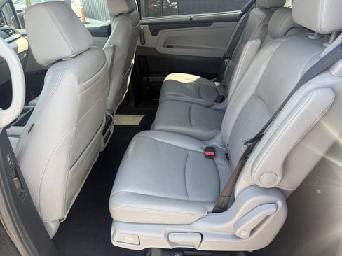 Used 2018 Honda Odyssey Elite image 18