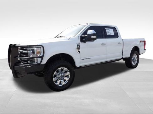 Used 2022 Ford F350 Platinum AWD/4WD image 3