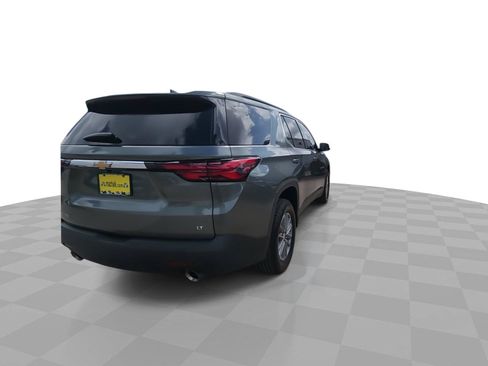 Used 2023 Chevrolet Traverse LT FWD image 8