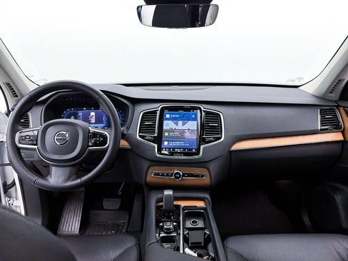 Used 2024 Volvo XC90 B6 Plus w/ Protection Package Premier image 30