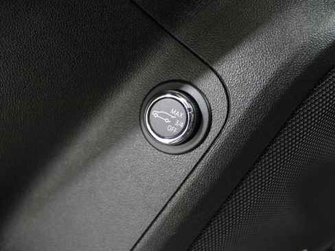 Used 2019 GMC Acadia SLT image 8