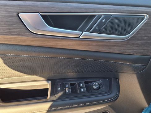 New 2026 Volkswagen Atlas SEL image 46