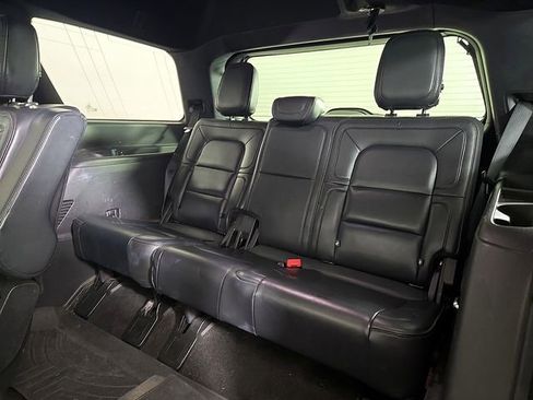 Used 2019 Lincoln Navigator Reserve w/ Cargo Package AWD/4WD image 12