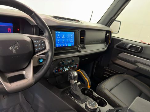 Used 2023 Ford Bronco Badlands AWD/4WD image 18