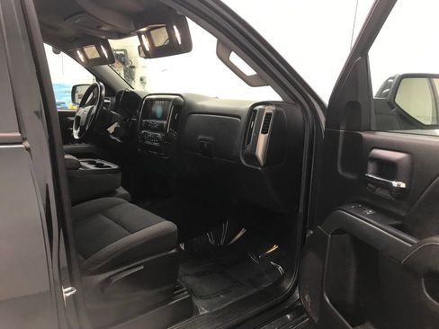 Used 2018 Chevrolet Silverado 1500 LT w/ All Star Edition image 32