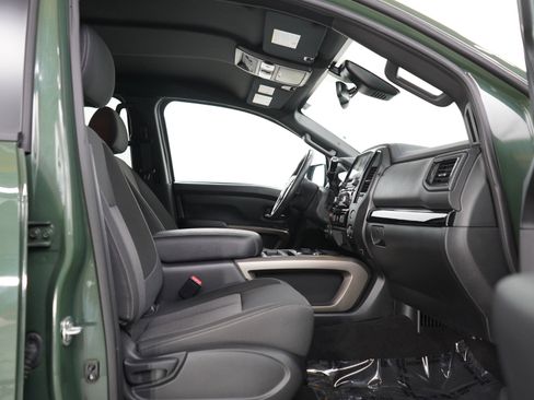 Used 2024 Nissan Titan SV w/ SV Bronze Edition Package AWD/4WD image 11