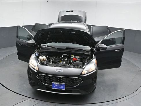 Certified 2022 Ford Escape SE w/ Cold Weather Package image 49